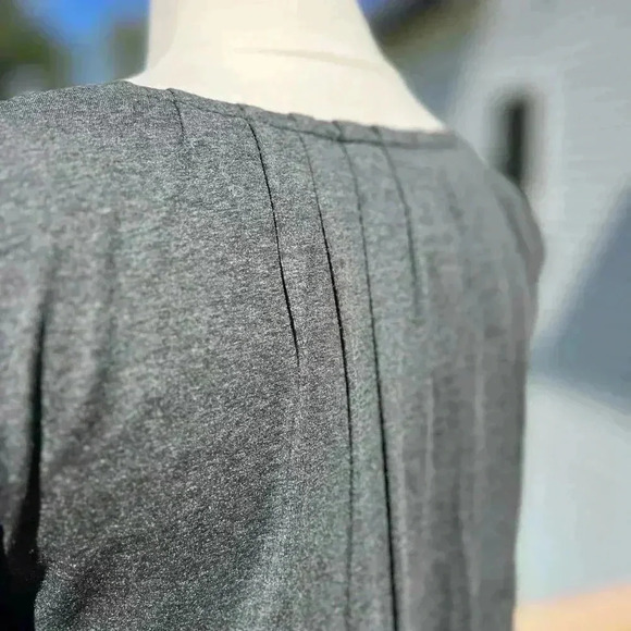 PBO Pleated Gray Ida Short Sleeve Bubble Dress Size Large NWT - Picture 5 of 11